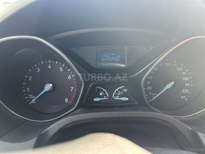Ford Focus 2015, 272,000 km - 1.6 l - Bakı