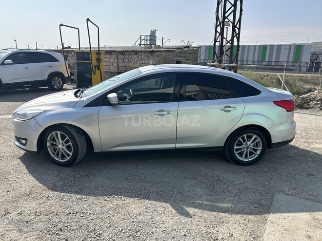 Ford Focus 2015, 272,000 km - 1.6 l - Bakı