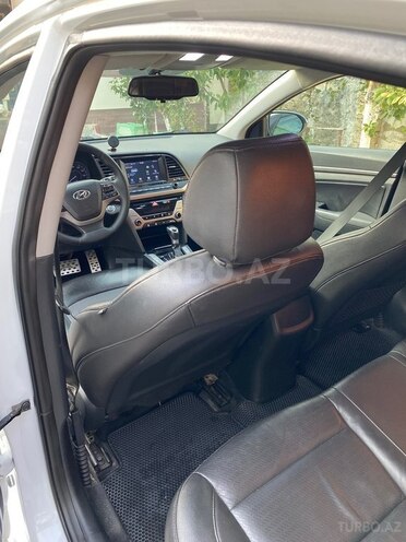 Hyundai Elantra 2016, 178,000 km - 2.0 л - Bakı