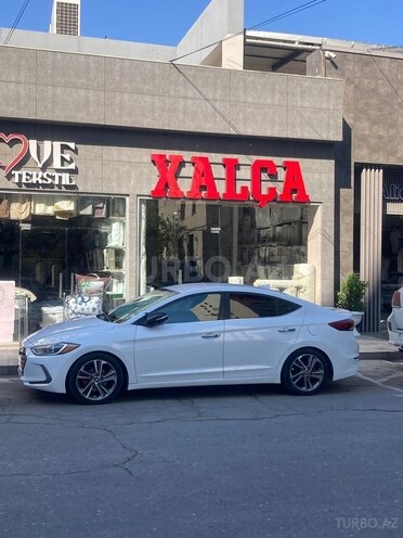 Hyundai Elantra 2016, 178,000 km - 2.0 л - Bakı