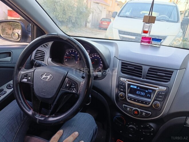 Hyundai Accent 2015, 310,000 km - 1.6 l - Sumqayıt