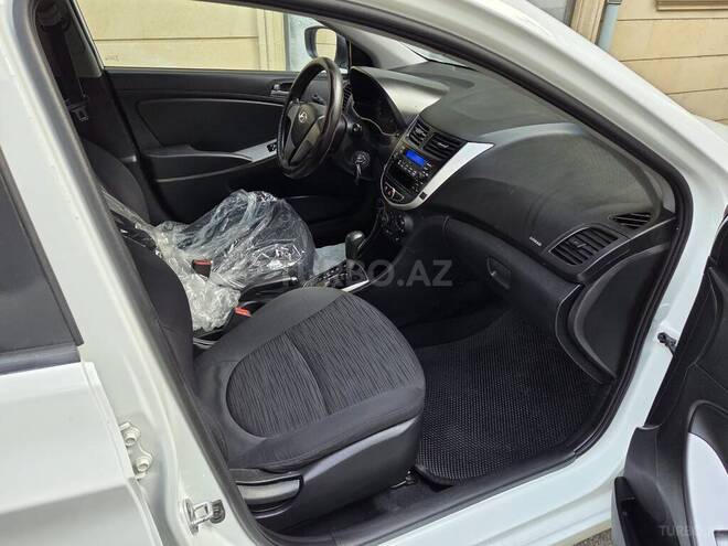 Hyundai Accent 2016, 254,000 km - 1.4 l - Bakı