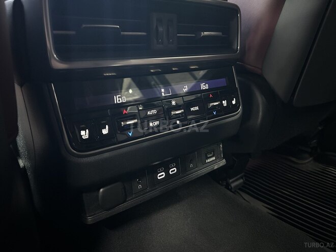 Lexus LX 500d 2022, 111,300 km - 3.3 l - Bakı
