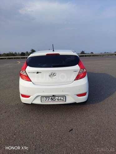 Hyundai Accent 2016, 102,977 km - 1.6 l - Astara