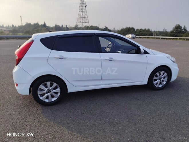 Hyundai Accent 2016, 102,977 km - 1.6 l - Astara