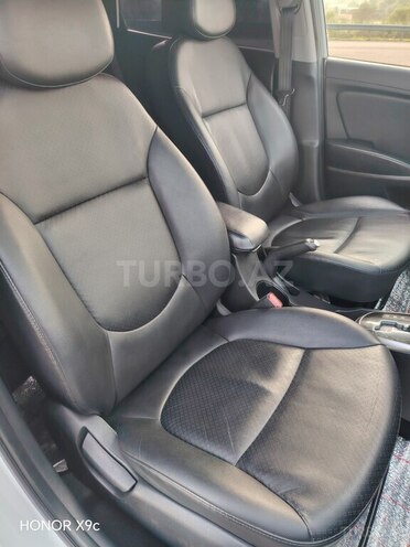 Hyundai Accent 2016, 102,977 km - 1.6 l - Astara
