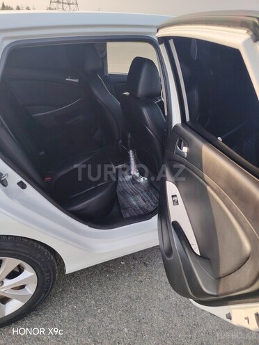 Hyundai Accent 2016, 102,977 km - 1.6 l - Astara
