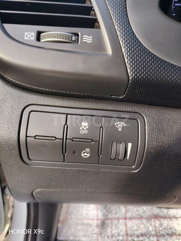 Hyundai Accent 2016, 102,977 km - 1.6 l - Astara