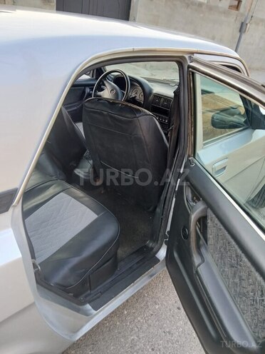 GAZ 31105 2005, 151,000 km - 2.4 l - Bakı