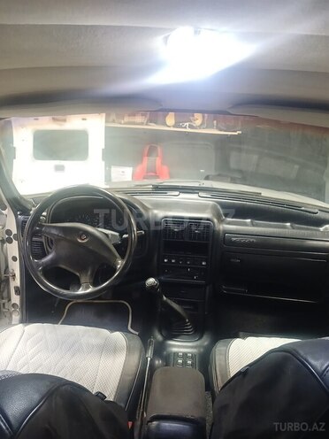 GAZ 31105 2005, 151,000 km - 2.4 l - Bakı