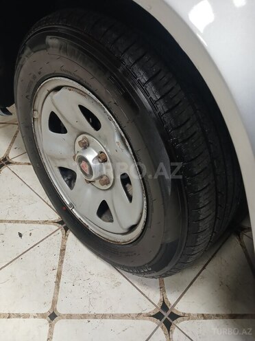 GAZ 31105 2005, 151,000 km - 2.4 l - Bakı