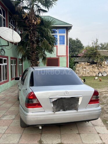 Mercedes C 180 1995, 200,000 km - 1.8 л - Bakı