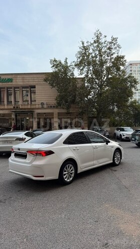 Toyota Corolla 2022, 126,000 km - 1.8 l - Bakı