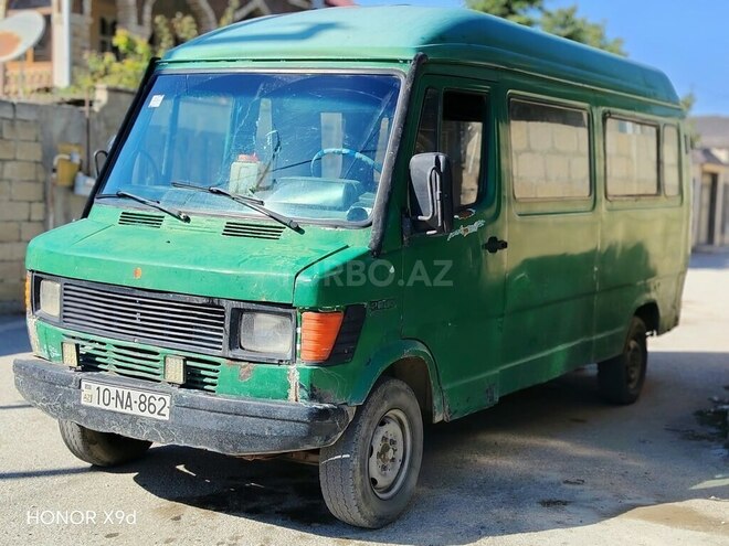Mercedes 208 D 1993, 300,000 km - 2.5 л - Siyəzən