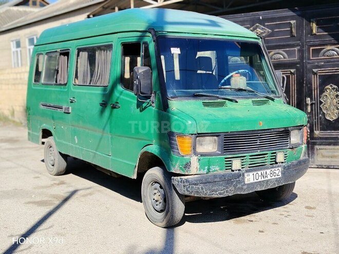 Mercedes 208 D 1993, 300,000 km - 2.5 л - Siyəzən