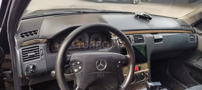 Mercedes E 200 2000, 325,464 km - 2.0 l - Bakı