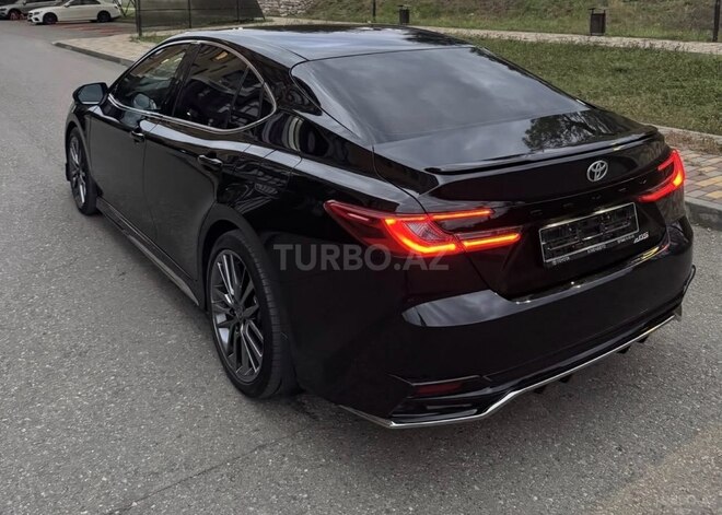 Toyota Camry 2025, 70,000 km - 2.0 l - Bakı