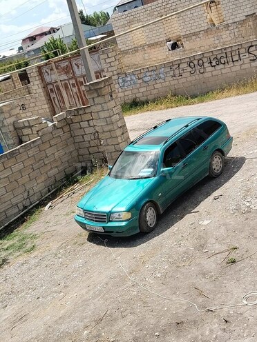 Mercedes C 220 2000, 339,000 km - 2.2 л - Bərdə
