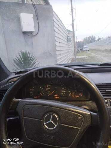 Mercedes C 220 2000, 339,000 km - 2.2 л - Bərdə