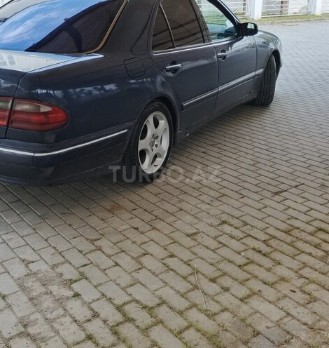 Mercedes E 270 2000, 495,000 km - 2.7 л - Lənkəran