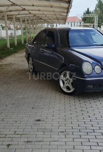 Mercedes E 270 2000, 495,000 km - 2.7 л - Lənkəran