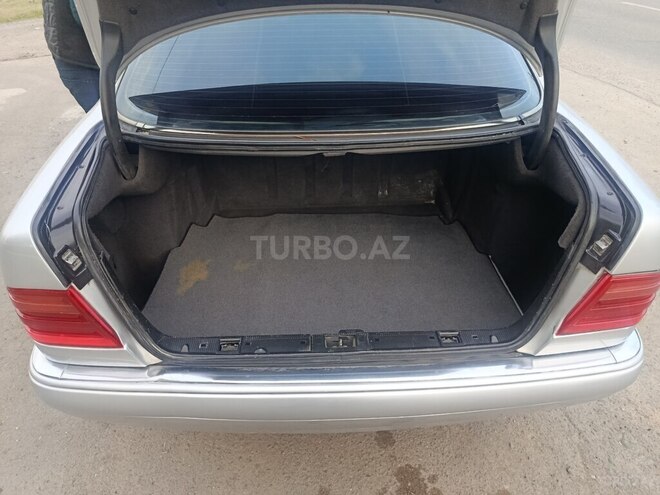 Mercedes E 230 1996, 100,000 km - 2.3 l - Qazax