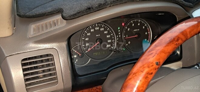 Toyota Land Cruiser Prado 2004, 215,557 km - 4.0 l - Tovuz