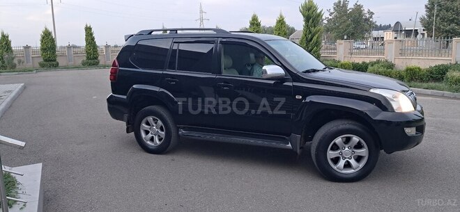 Toyota Land Cruiser Prado 2004, 215,557 km - 4.0 l - Tovuz