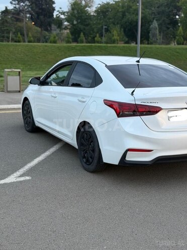 Hyundai Accent 2018, 196,000 km - 1.6 l - Gəncə