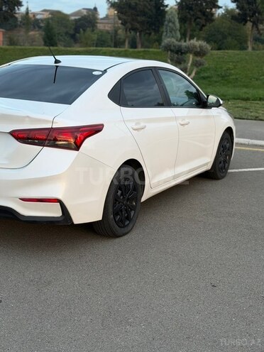 Hyundai Accent 2018, 196,000 km - 1.6 l - Gəncə