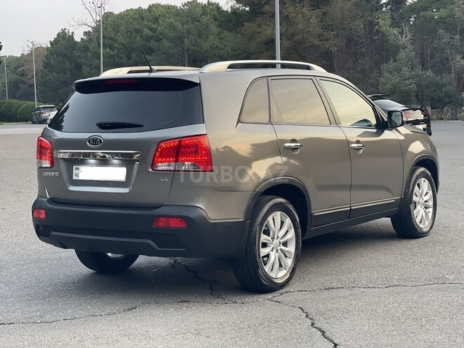 Kia Sorento 2011, 258,500 km - 2.0 l - Sumqayıt
