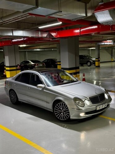 Mercedes E 270 2002, 278,496 km - 2.7 l - Sumqayıt