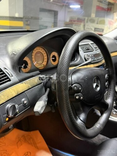 Mercedes E 270 2002, 278,496 km - 2.7 l - Sumqayıt