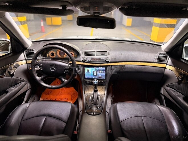 Mercedes E 270 2002, 278,496 km - 2.7 l - Sumqayıt