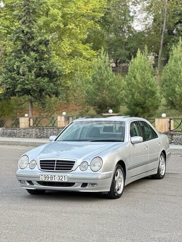 Mercedes E 240 2000, 288,000 km - 2.4 л - İsmayıllı
