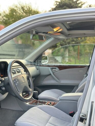 Mercedes E 240 2000, 288,000 km - 2.4 л - İsmayıllı