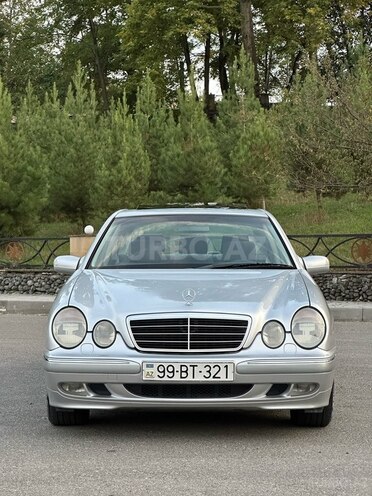 Mercedes E 240 2000, 288,000 km - 2.4 л - İsmayıllı