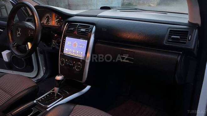 Mercedes B 180 2009, 186,000 km - 1.7 l - Sumqayıt