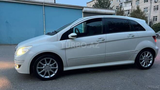 Mercedes B 180 2009, 186,000 km - 1.7 l - Sumqayıt
