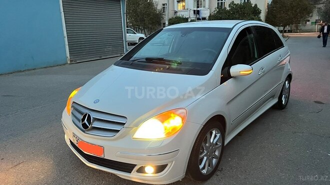 Mercedes B 180 2009, 186,000 km - 1.7 l - Sumqayıt