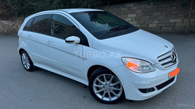 Mercedes B 180 2009, 186,000 km - 1.7 l - Sumqayıt