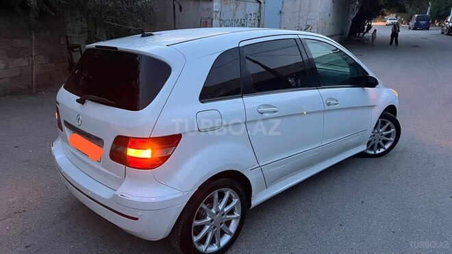 Mercedes B 180 2009, 186,000 km - 1.7 l - Sumqayıt
