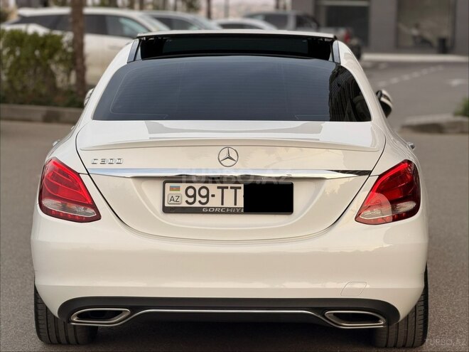 Mercedes C 300 2015, 218,000 km - 2.0 l - Bakı