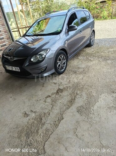 Hyundai i30 2011, 360,000 km - 1.6 l - Biləsuvar