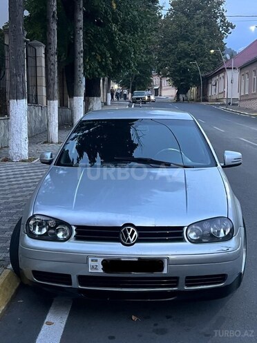 Volkswagen Golf 1999, 396,363 km - 1.6 l - Zaqatala