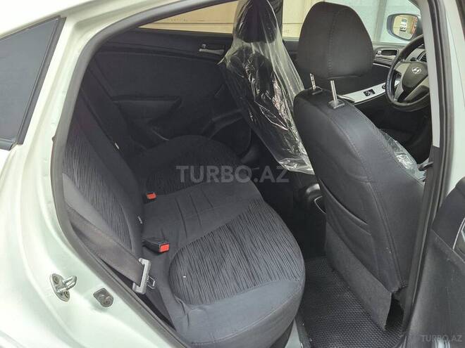 Hyundai Accent 2016, 254,000 km - 1.4 л - Bakı
