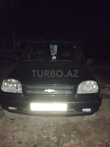 Chevrolet Niva 2007, 180,000 km - 1.7 l - Salyan