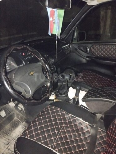 Chevrolet Niva 2007, 180,000 km - 1.7 l - Salyan