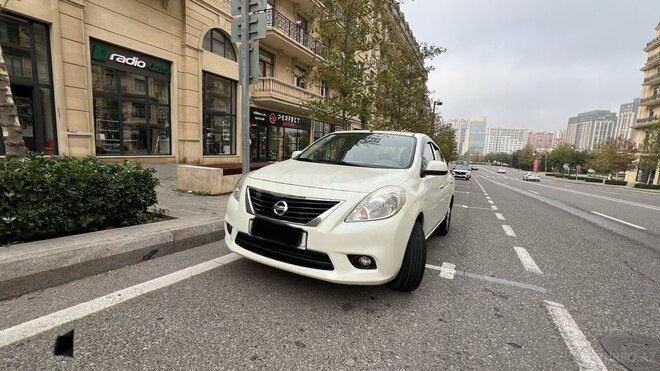 Nissan Sunny 2012, 150,000 km - 1.5 l - Bakı