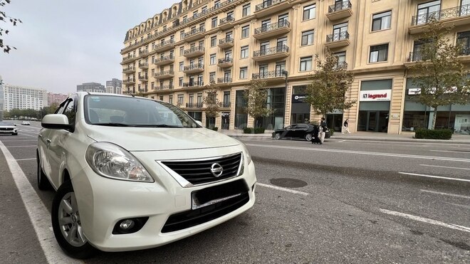 Nissan Sunny 2012, 150,000 km - 1.5 l - Bakı